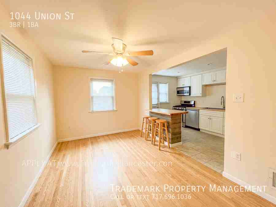 1044 Union St - Photo 3 of 19