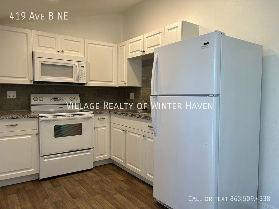 419 Avenue B Ne - Photo 2 of 6