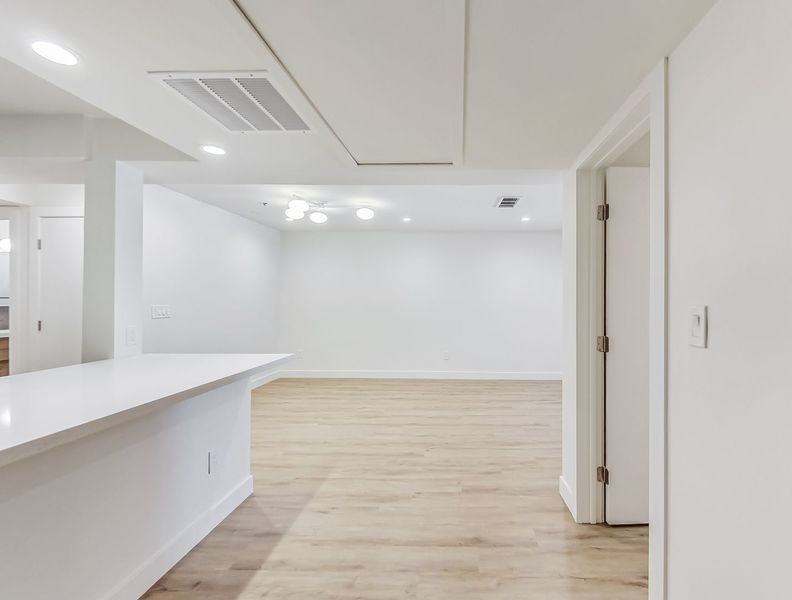 95 41st St #102 - Photo 3 of 32