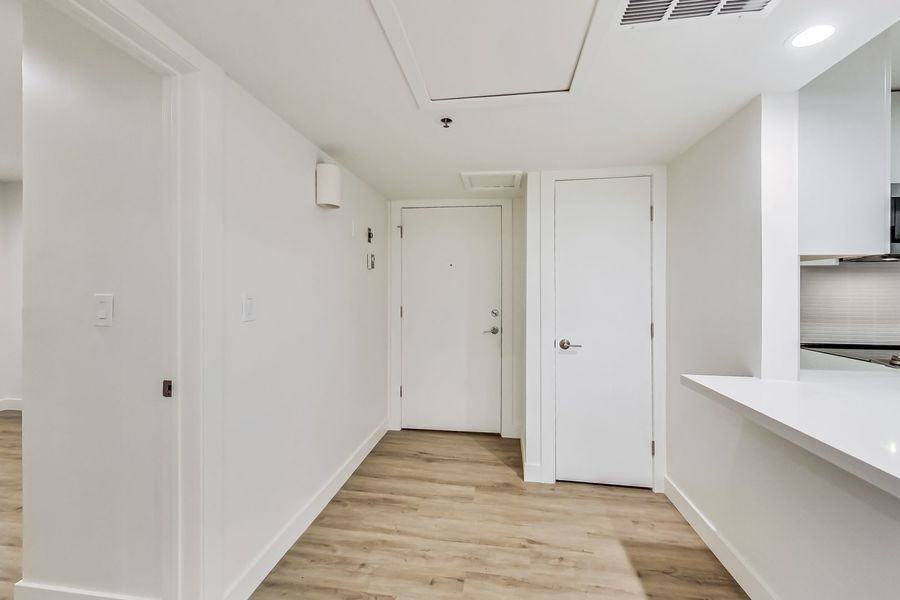 95 41st St #102 - Photo 4 of 32