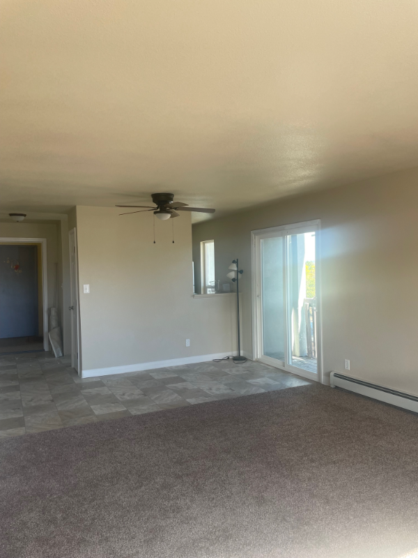 4360 Loomis Ave #C - Photo 6 of 21