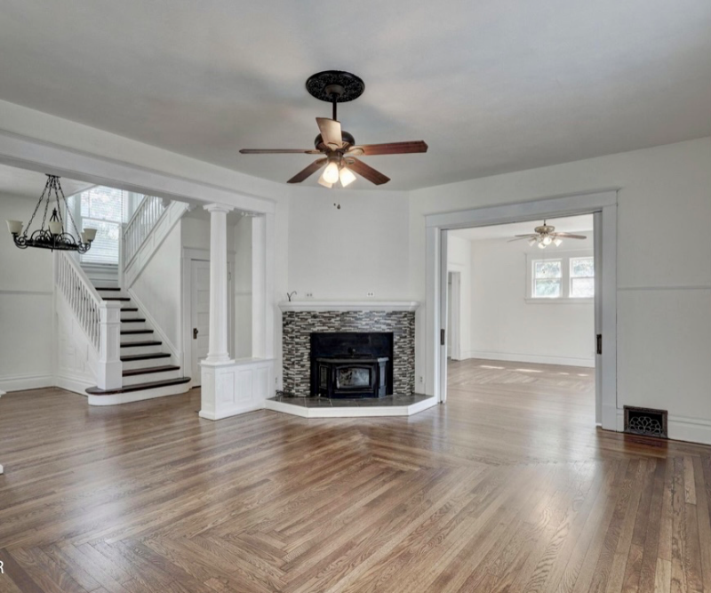 1052 S Garrison Ave - Photo 3 of 14