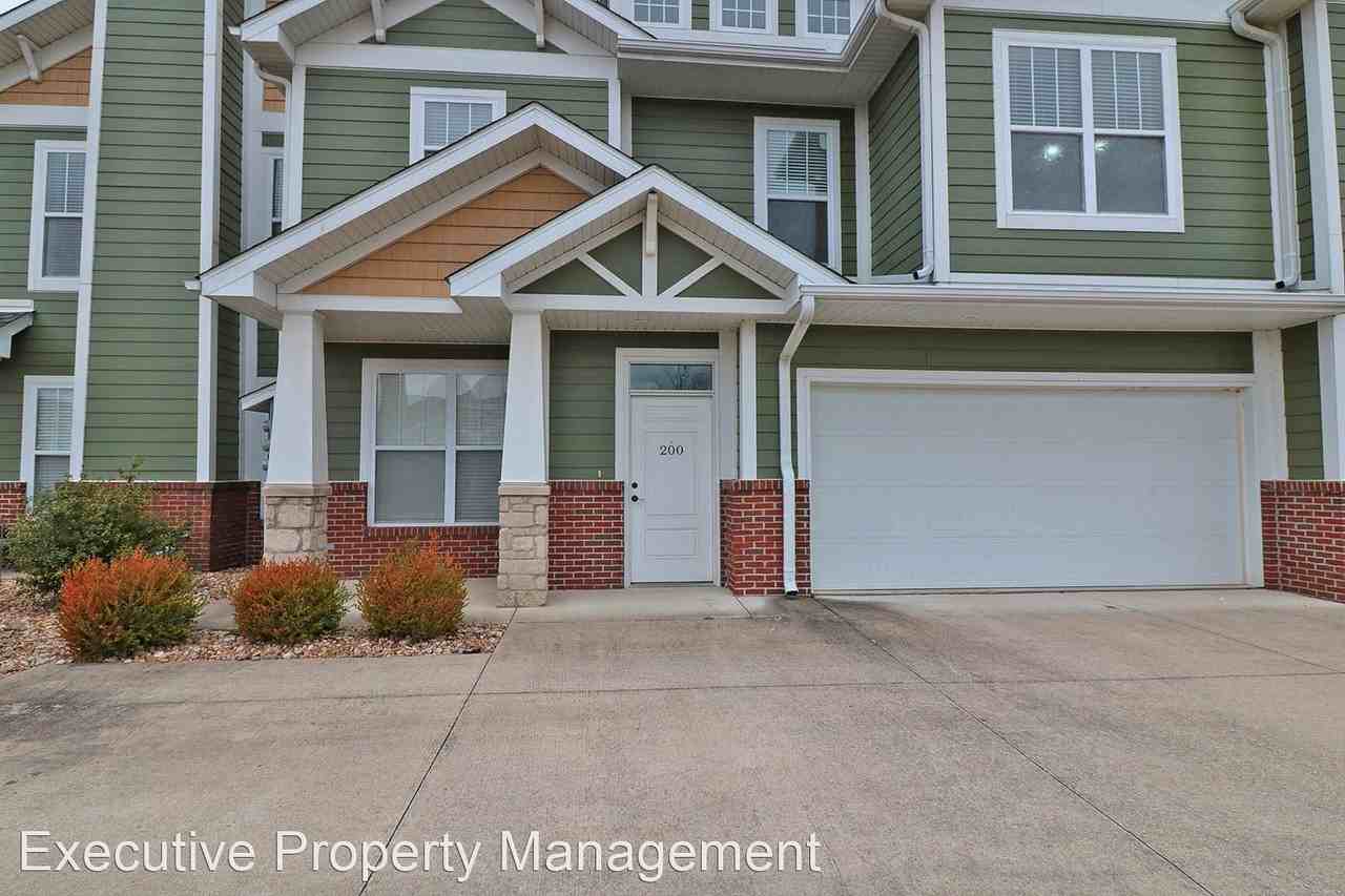 2835 Walden Blvd. - Photo 3 of 26