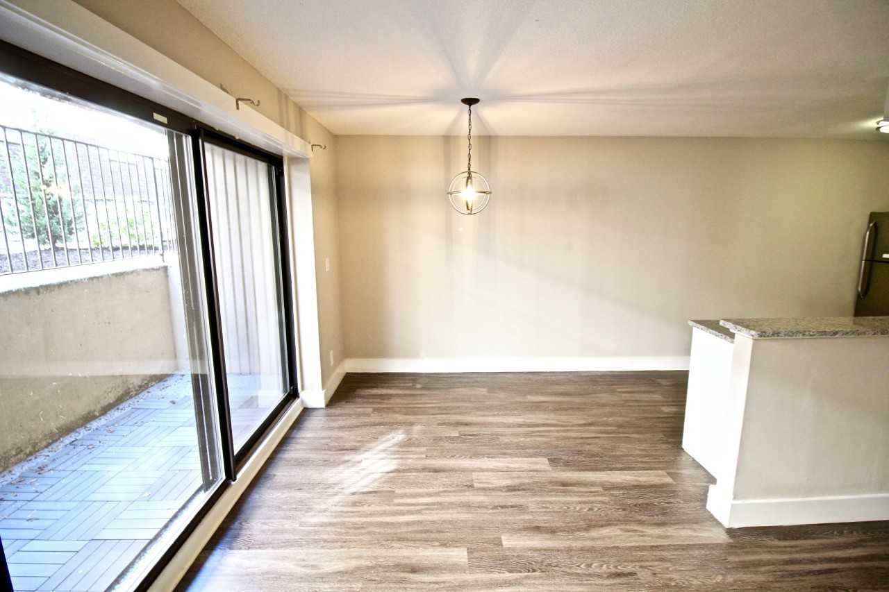 4922 Grand Ave - Photo 4 of 50