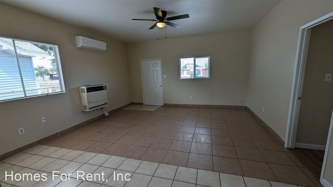 403 & 405 Spencer Ave. - Photo 3 of 8