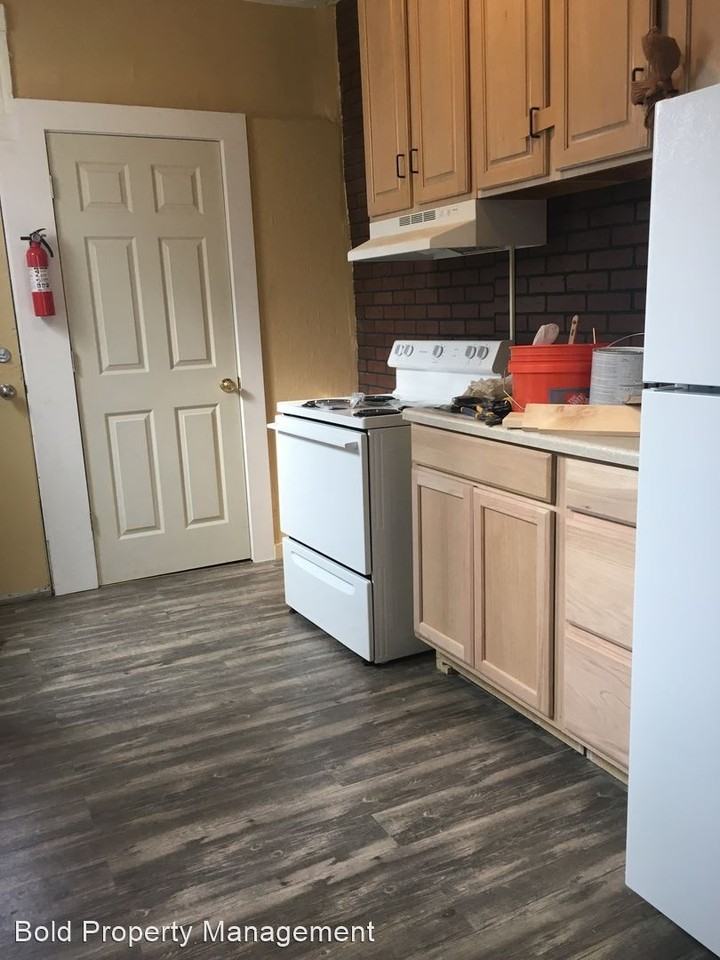 532 Johnson St - Photo 3 of 8