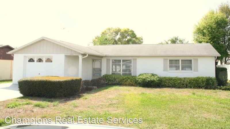 7751 Lorne St - Photo 2 of 15