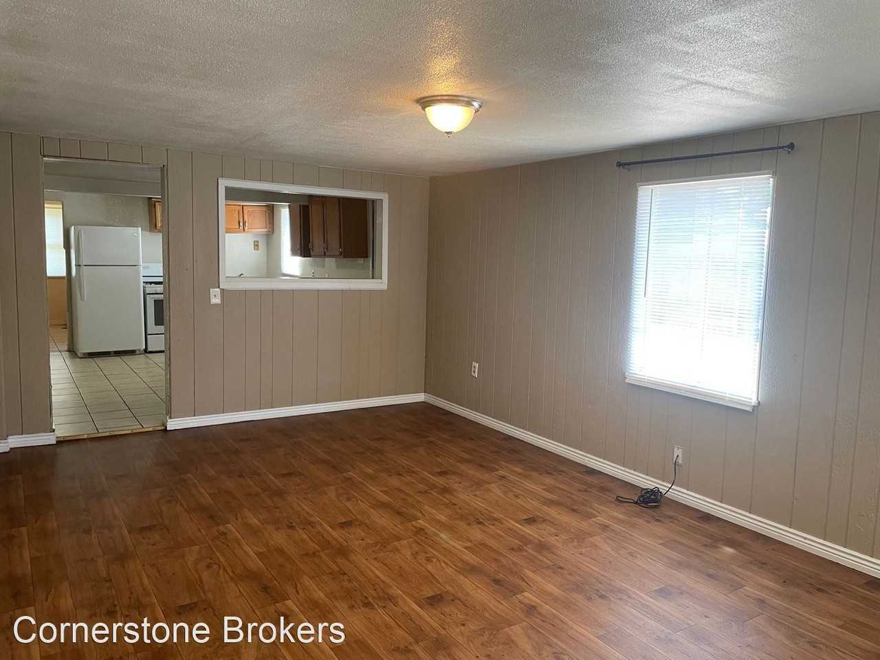 127 S Clayton St - Photo 3 of 11