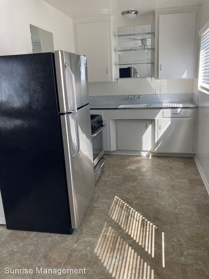 12271231.5 Hornblend Street Apartments in Pacific Beach, San Diego, CA