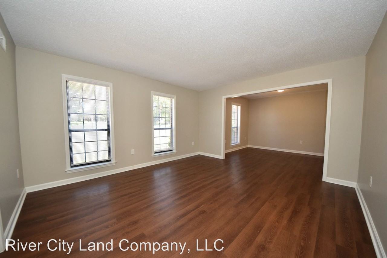 2405 Bartlett Blvd - Photo 3 of 14