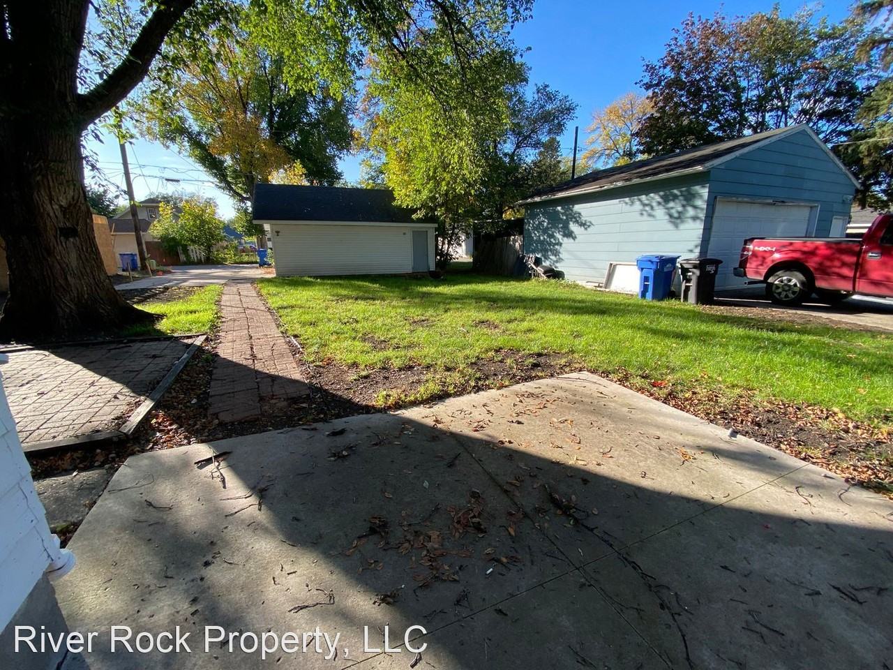 1206 1st St N - Photo 2 of 28