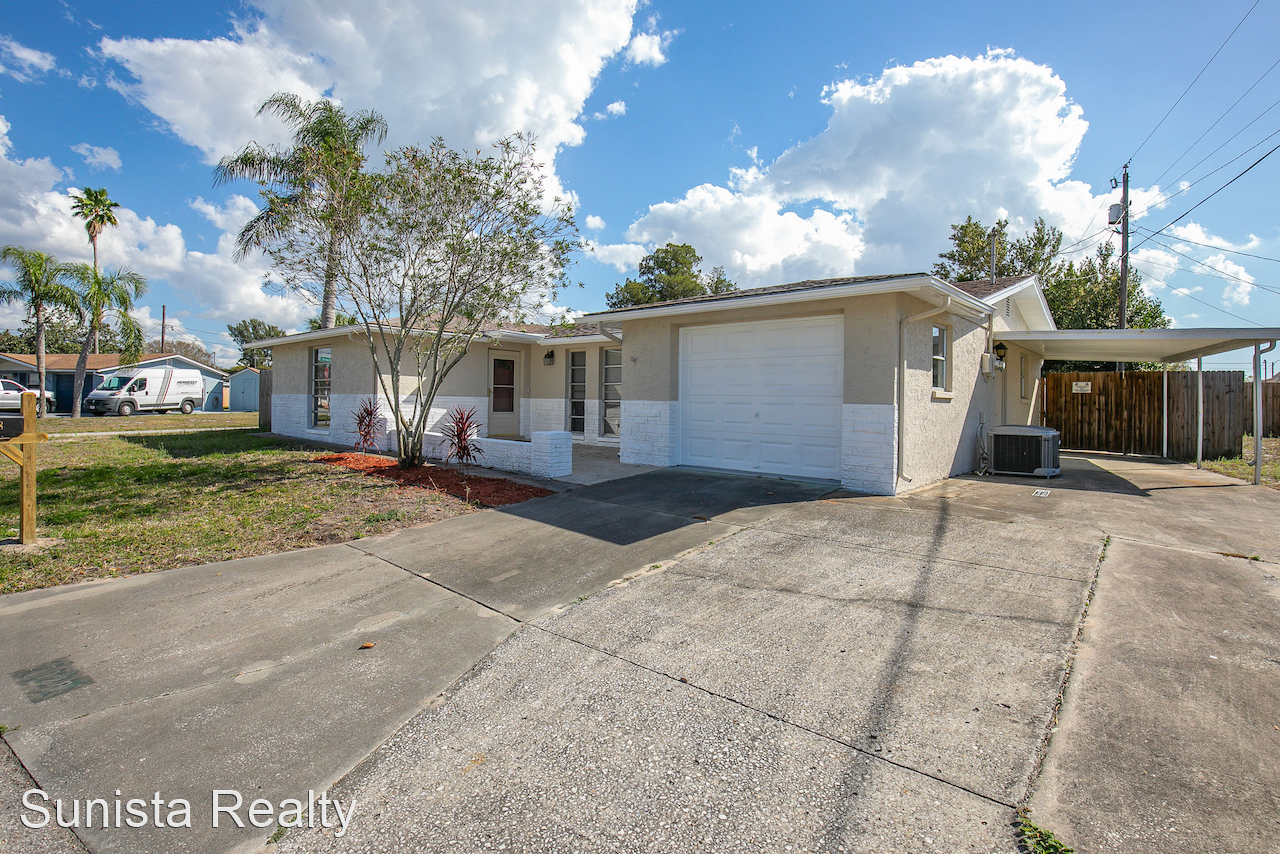 7128 Palisade Dr - Photo 2 of 26