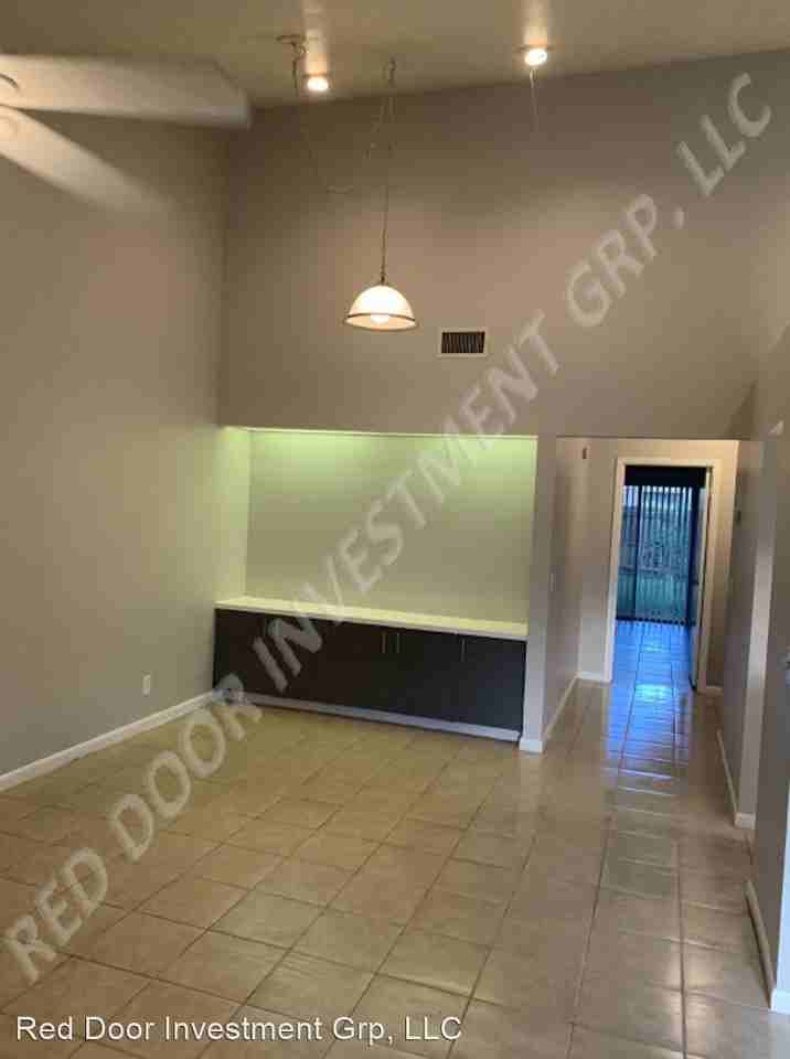 4191 SE 22nd Ave - Photo 3 of 15