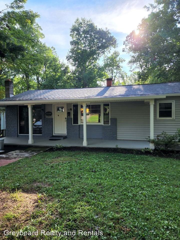 106 Louisa St - Photo 2 of 20