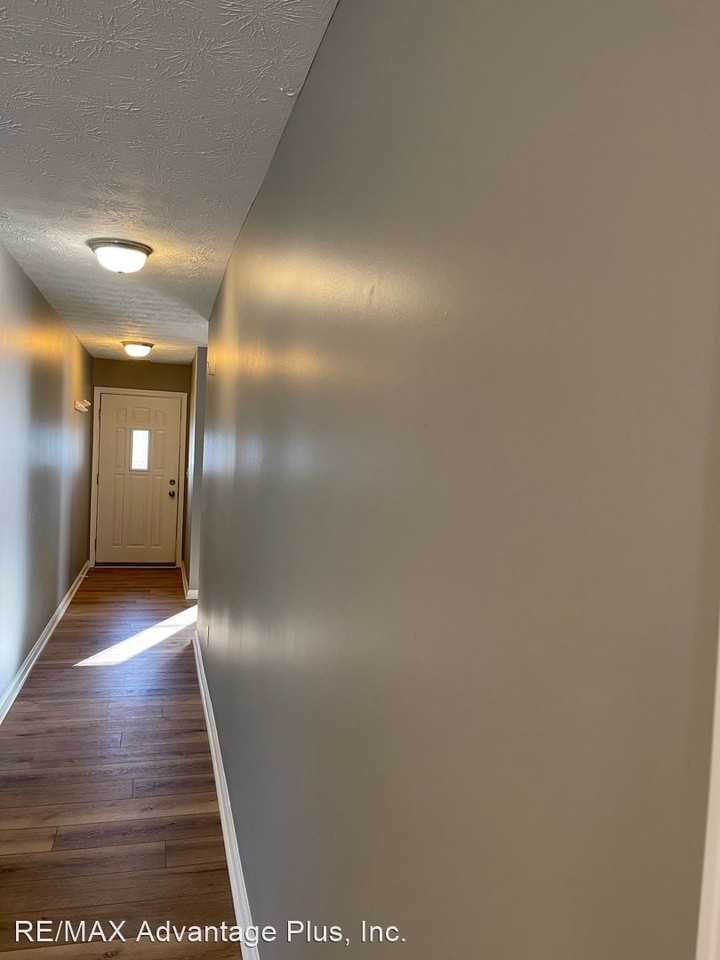 160 Red Hawk Dr - Photo 2 of 12
