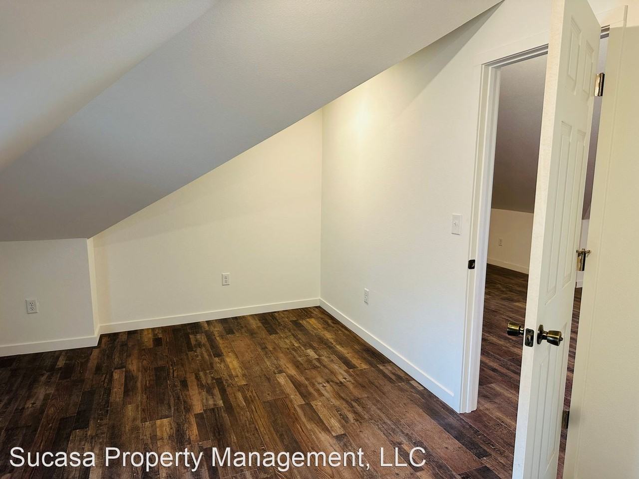 921 E. 4th St. - Photo 3 of 13