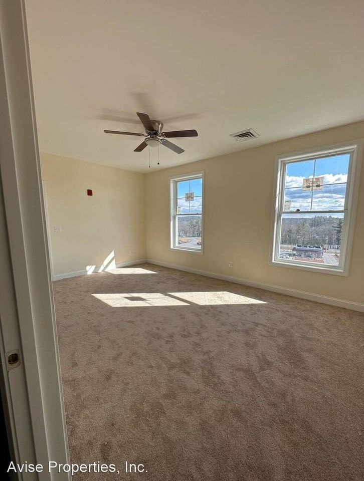 Residences at Merrimack 360 Apartments 366 Daniel ster Hwy, Merrimack, NH 03054 Zumper