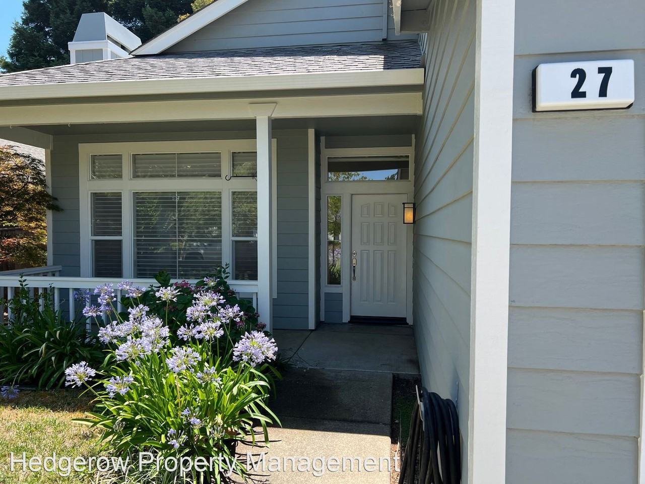 27 Luke Dr - Photo 2 of 29