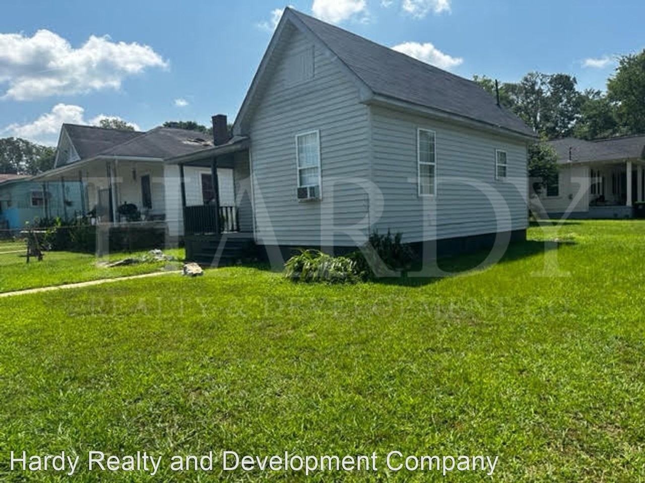 722 Ladue St & 608 N College Dr Apartments in Cedartown, GA 30125 Zumper