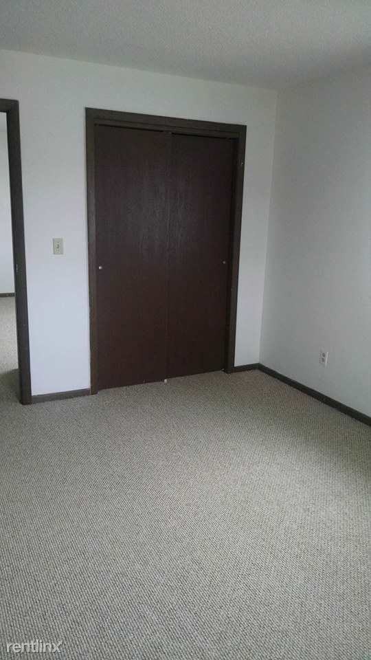 Raven Lane Apartments - Photo 3 of 4