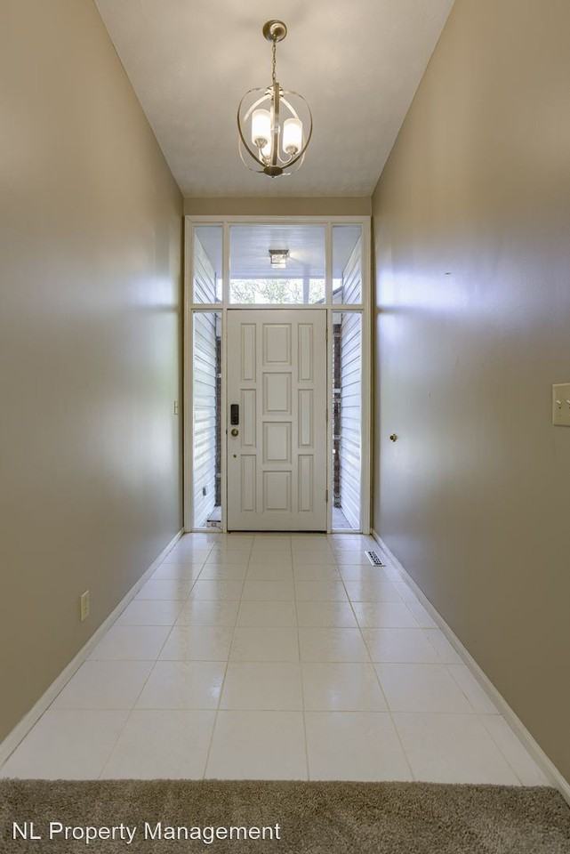 16344 Chicago Cir - Photo 2 of 25
