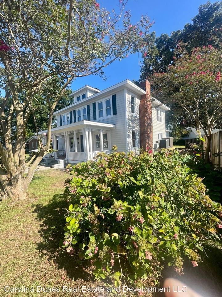 316 Budleigh St - Photo 2 of 20