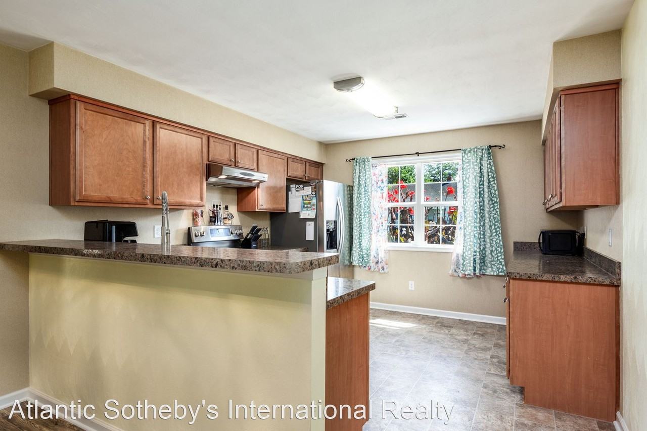 422 E Leicester Ave - Photo 3 of 34