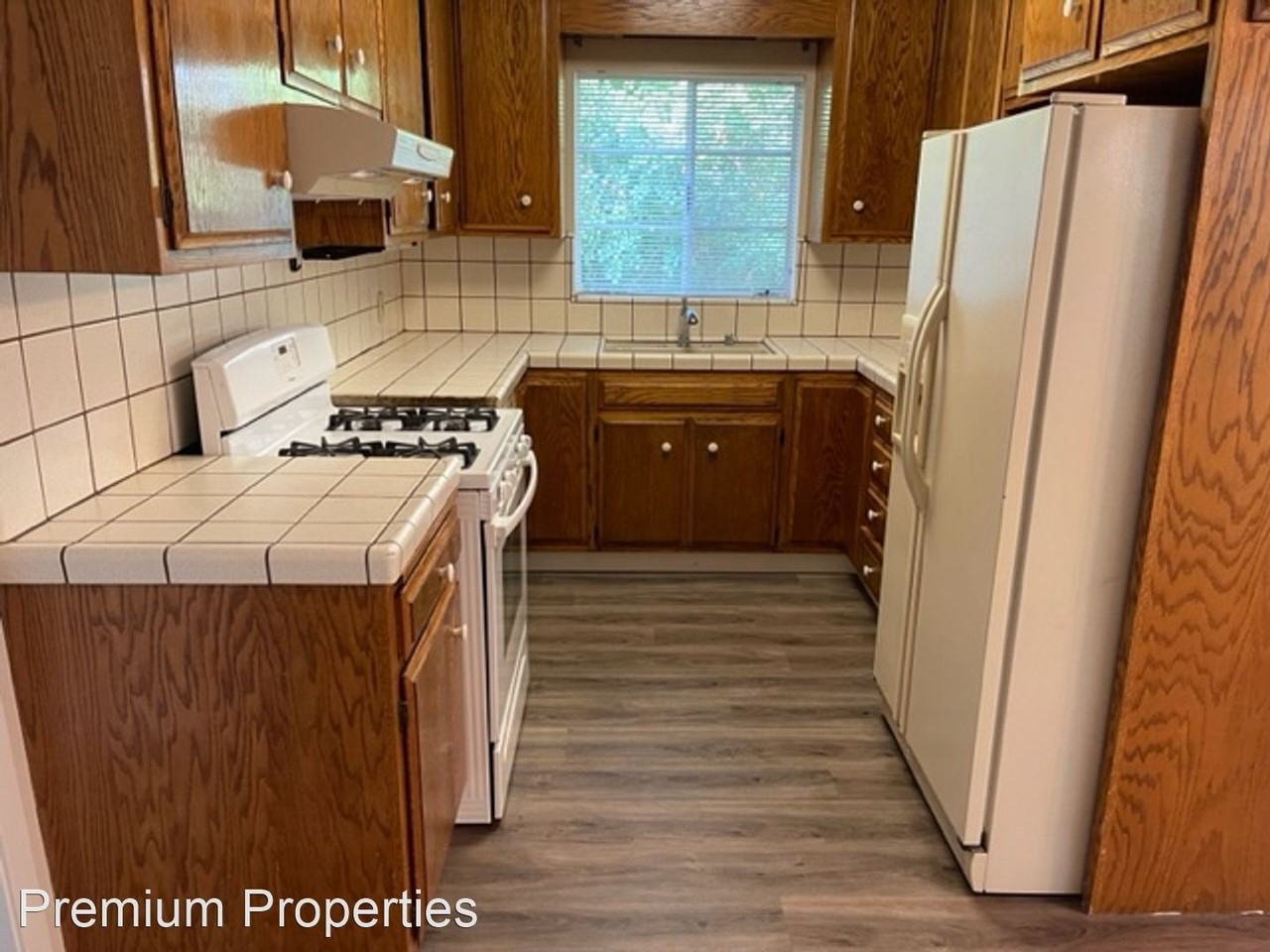 49 Hacienda Cir - Photo 3 of 18