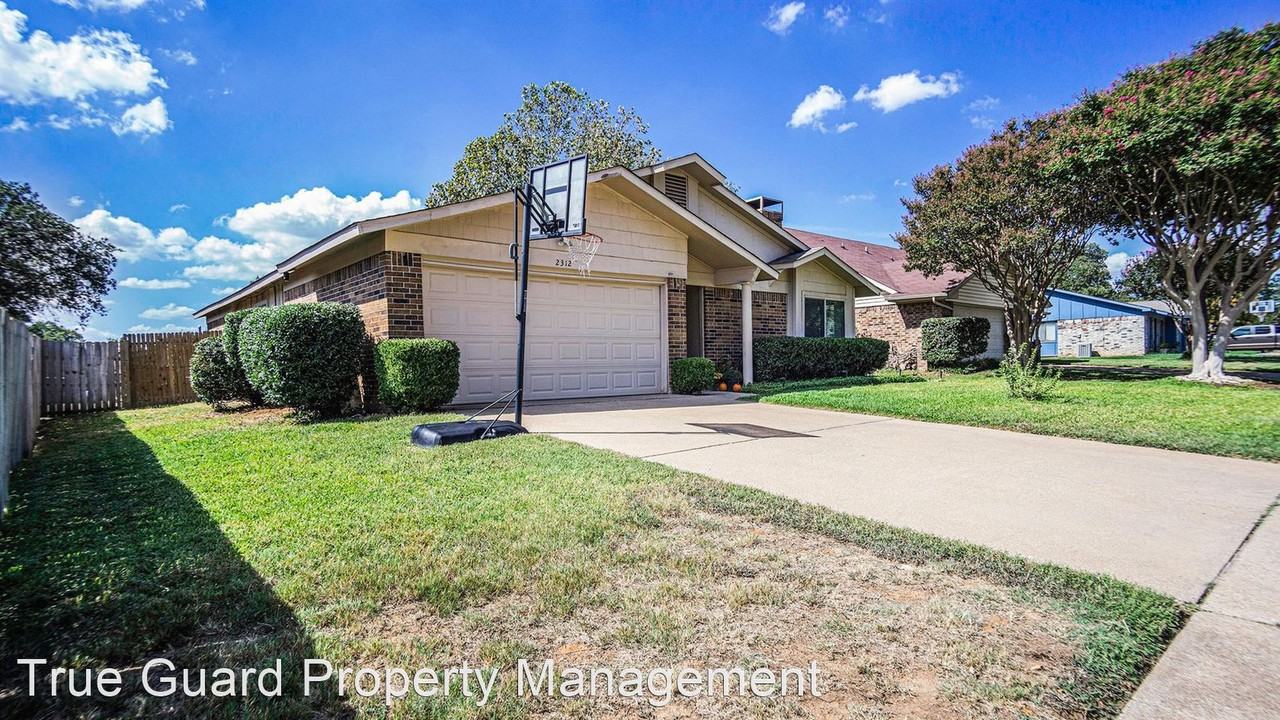 2312 Sequoia Ln - Photo 2 of 24