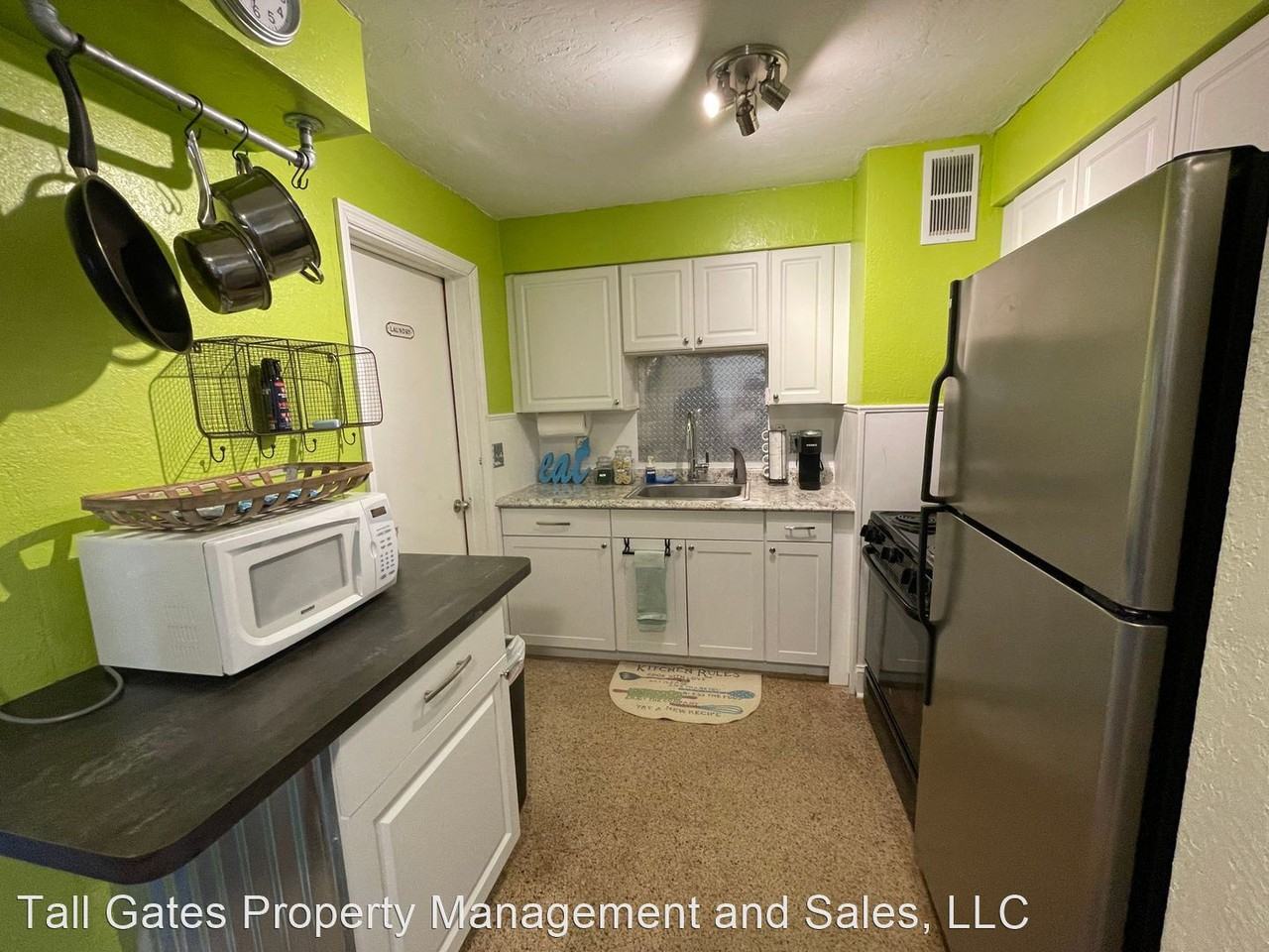 214 Graham St - Photo 3 of 15