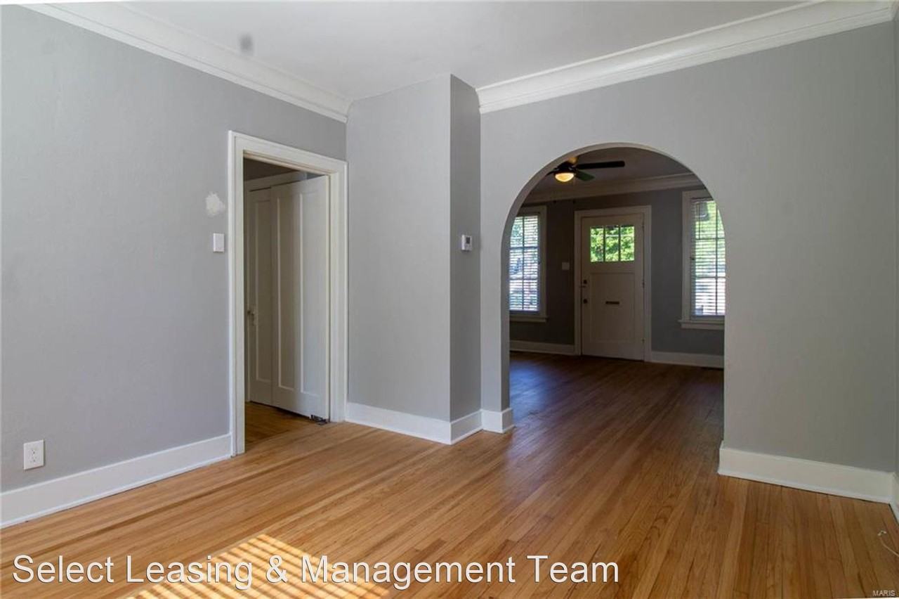 8390 Big Bend Blvd - Photo 3 of 11