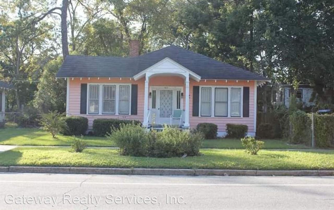 623 N Nicholls St, Waycross, GA 31503 3 Bedroom House for 950/month