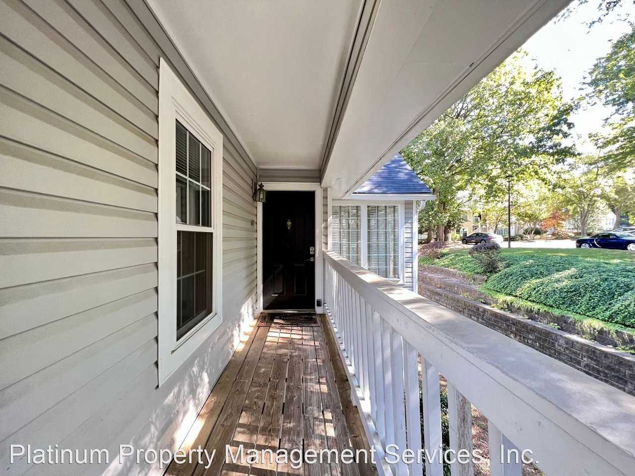 1107 Countryside Pl Se - Photo 2 of 19