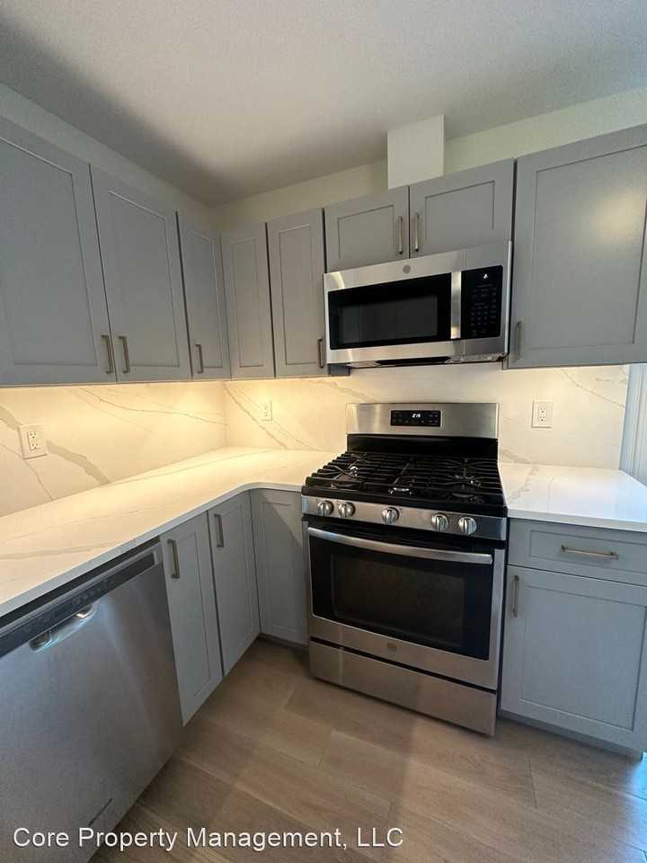 75 Parkridge Dr - Photo 3 of 21