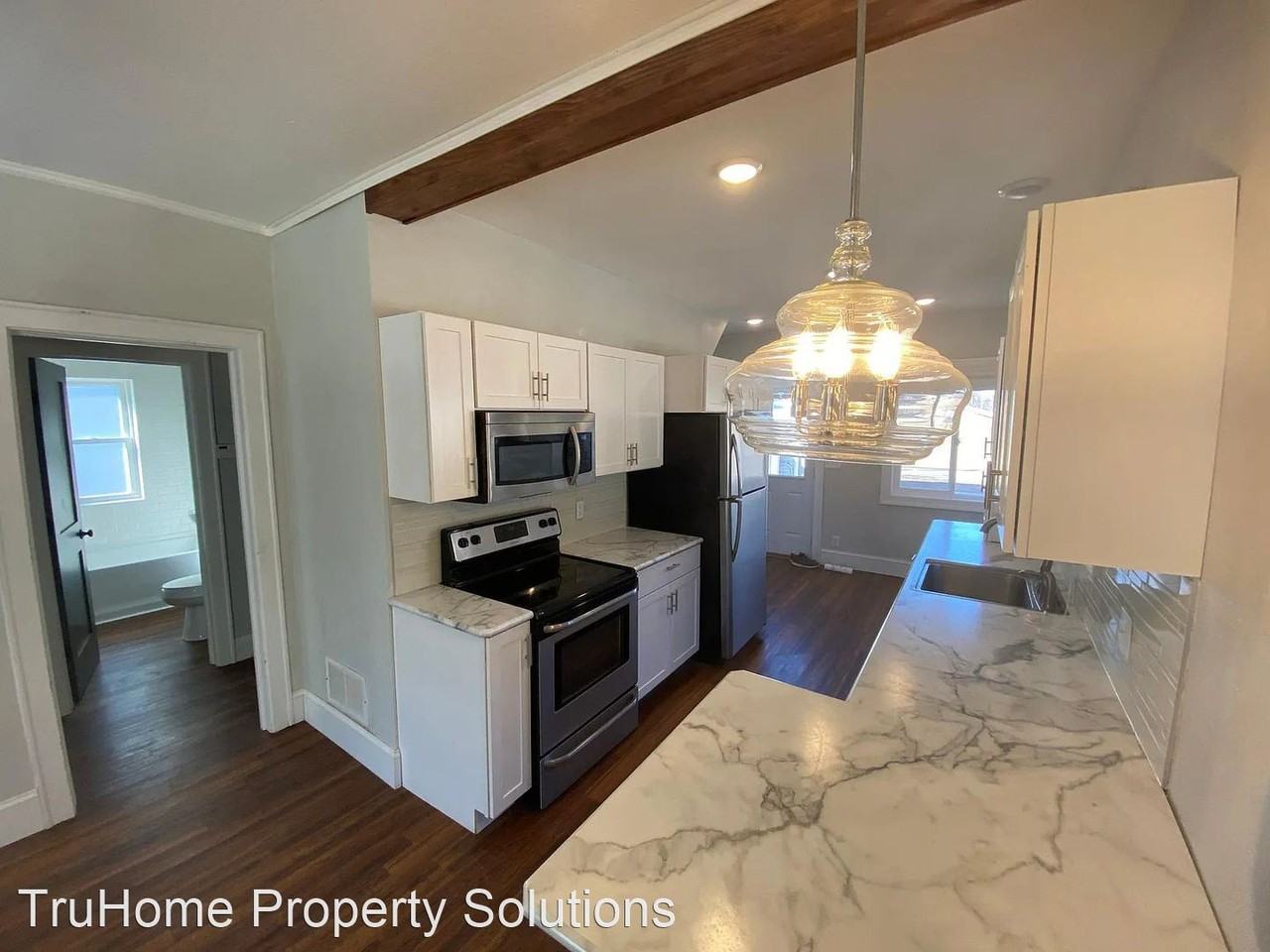 110 Conklin Ave - Photo 2 of 25