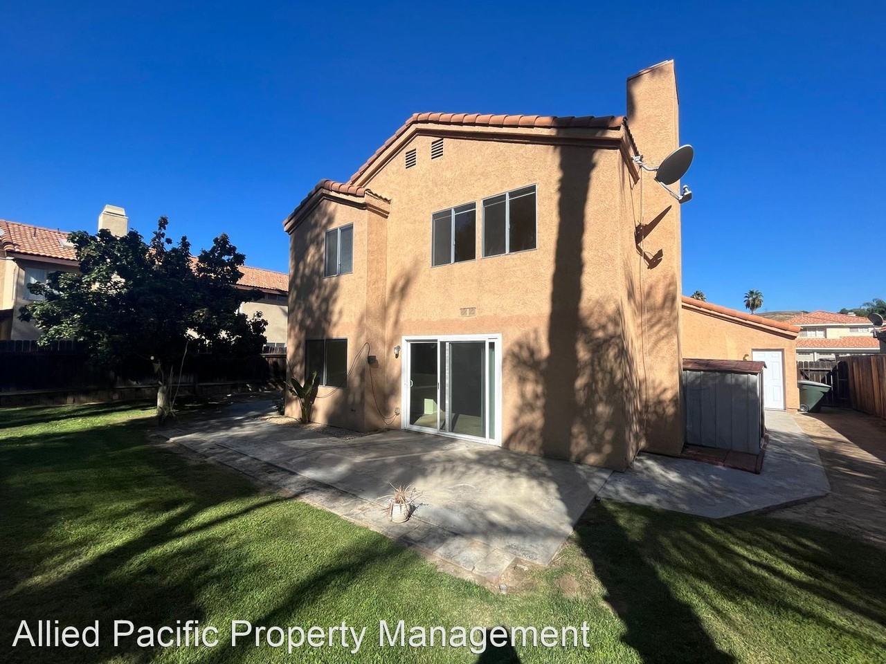 2125 Cordillera Ave - Photo 3 of 24