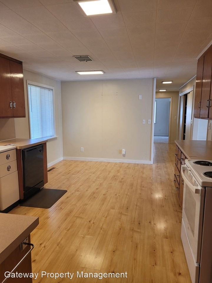 1481 E Shelton Springs Rd - Photo 3 of 17