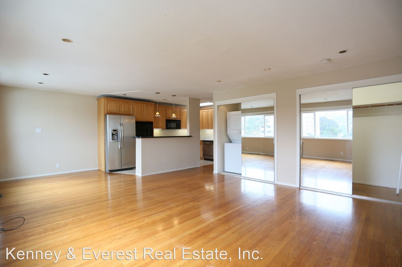 2427 Turk Blvd - Photo 2 of 22