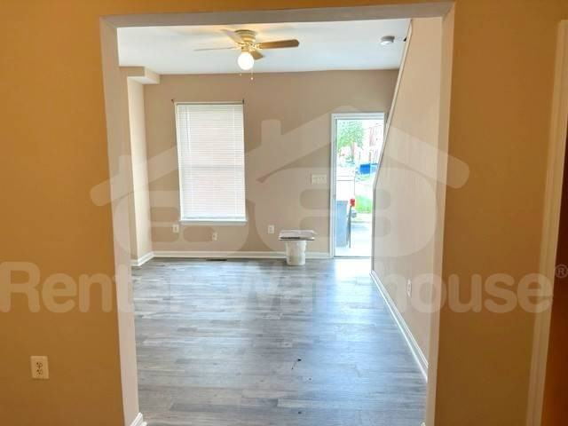 3226 Leeds St - Photo 3 of 10