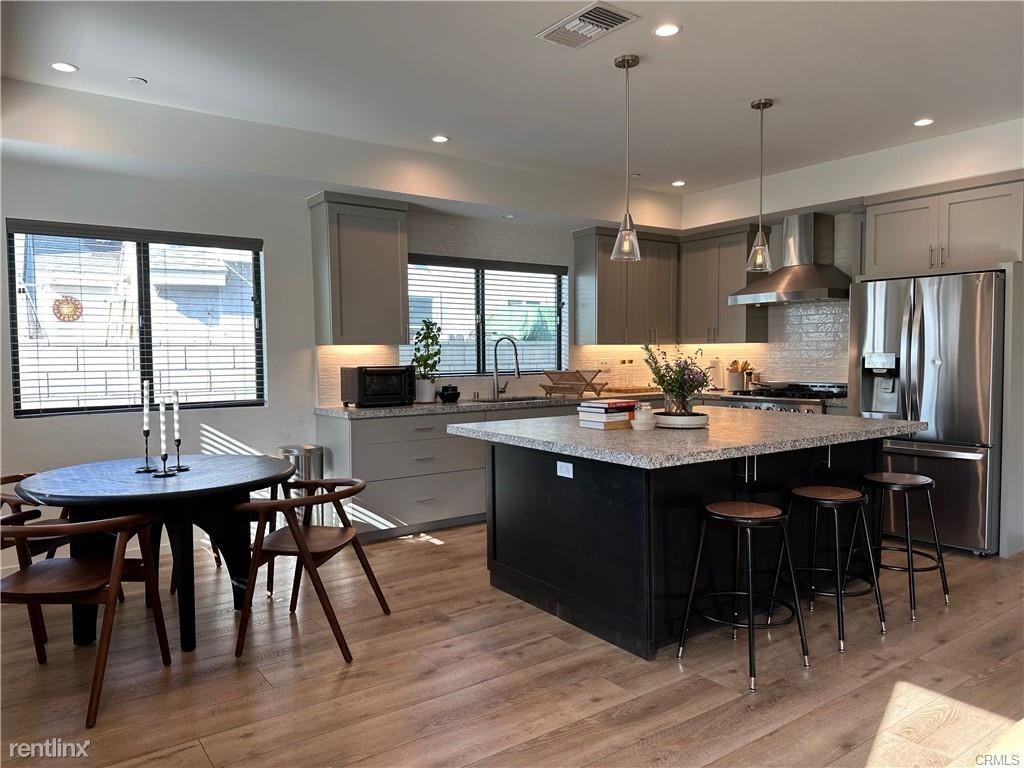 15521 Patronella Ave - Photo 2 of 10