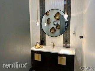 6111 S La Cienega Blvd - Photo 3 of 10