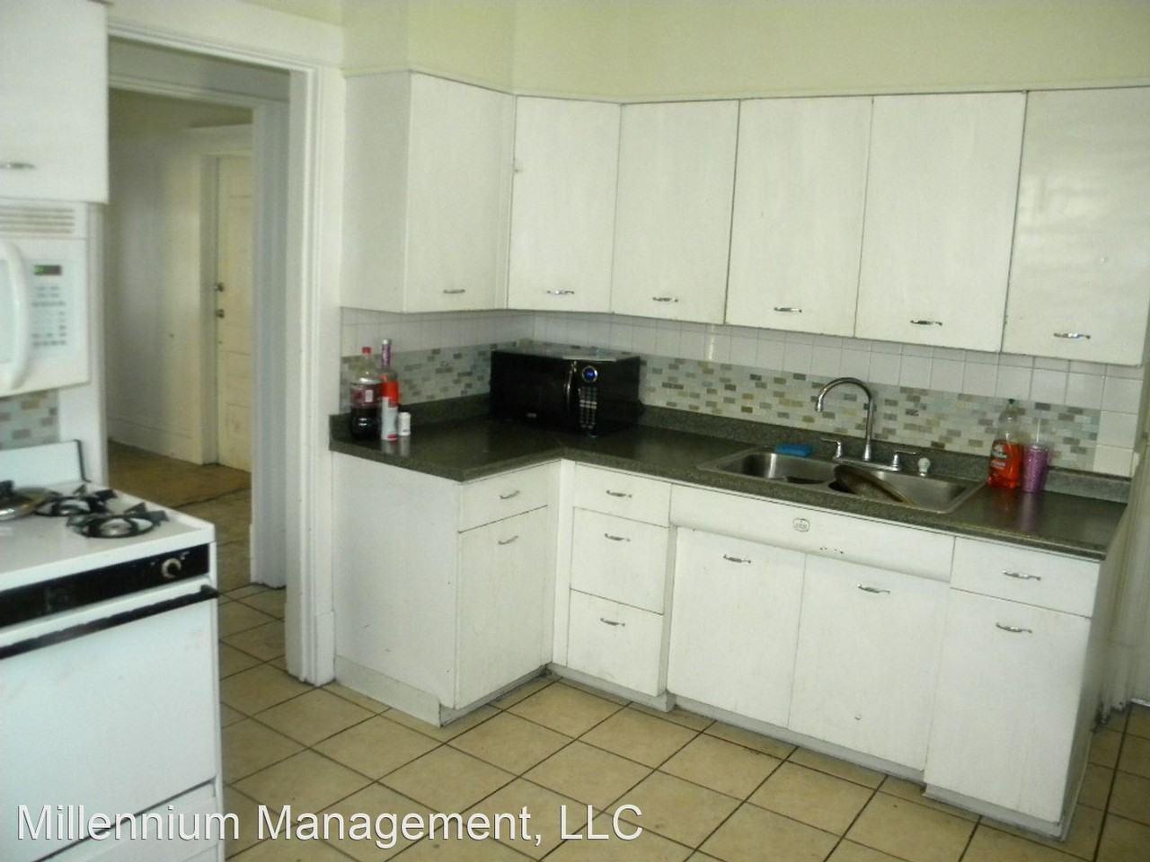 958 15th Ave SE - Photo 3 of 7