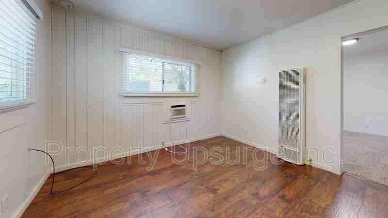 630 Bird St - Photo 3 of 9