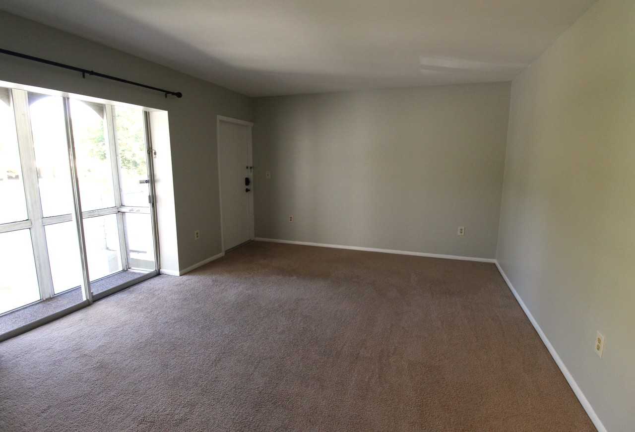 2304 Ringling Boulevard #207 - Photo 5 of 9