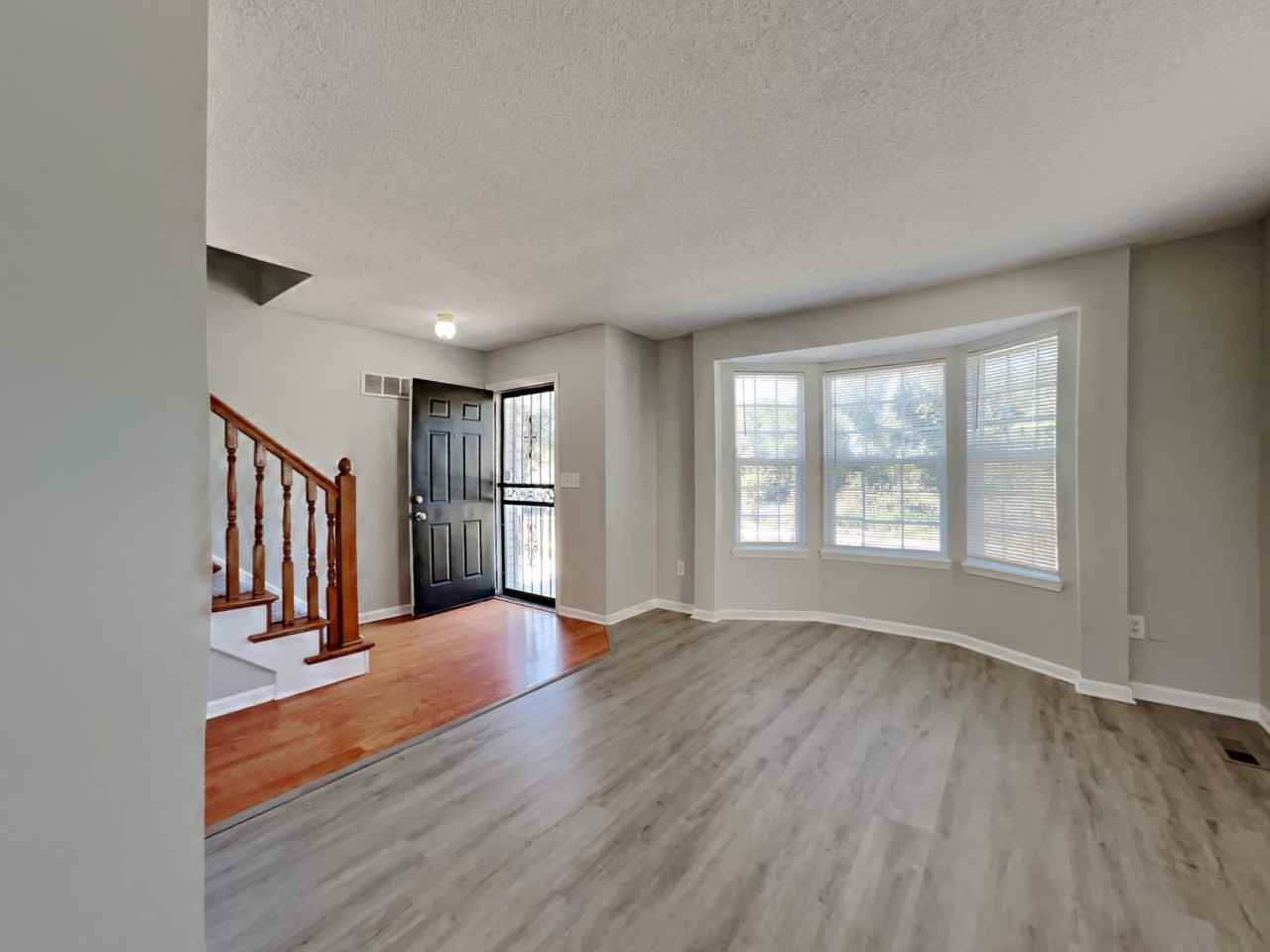 4211 Highland Ave - Photo 2 of 20