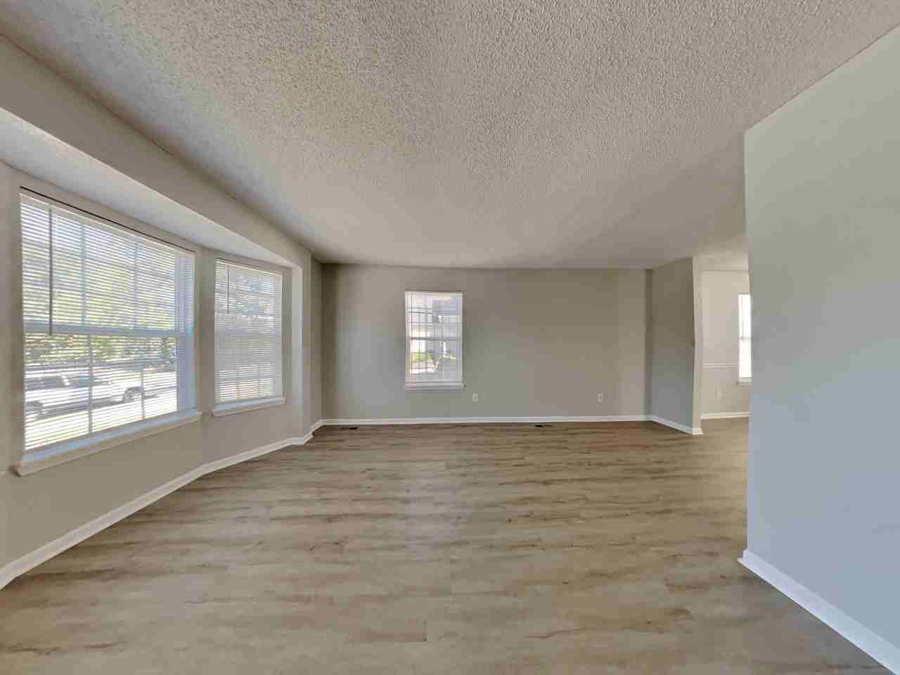 4211 Highland Ave - Photo 3 of 20