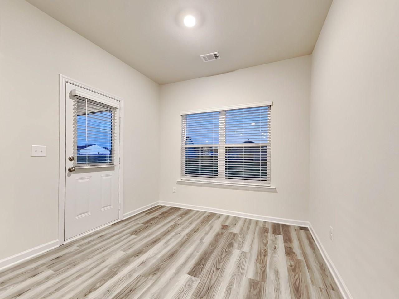 1161 Amadas Dr - Photo 7 of 19