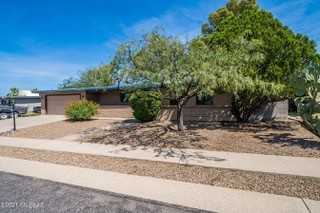 7221 E Brooks Dr - Photo 2 of 17