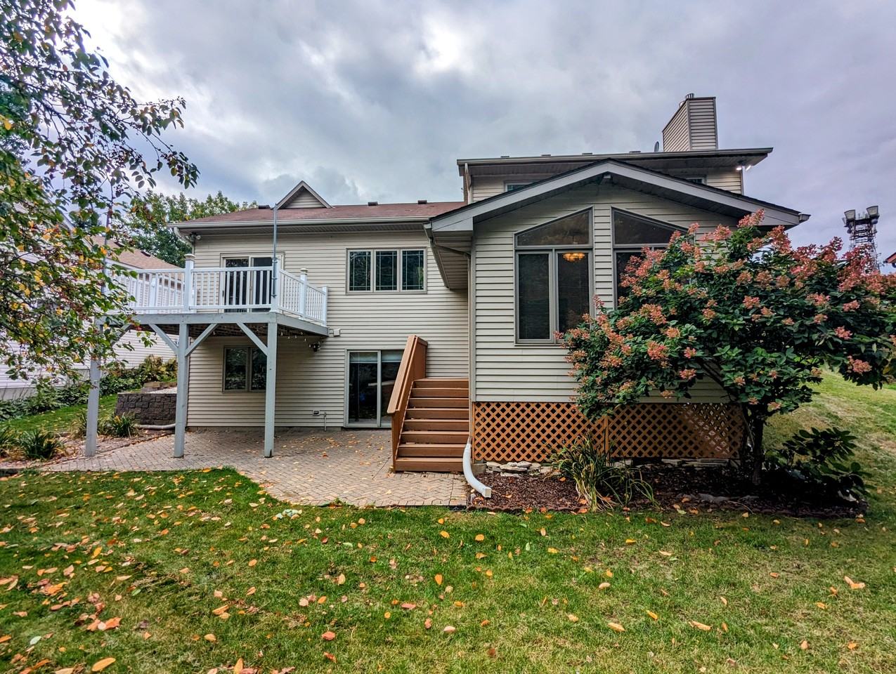 7971 Highpointe Ct - Photo 2 of 21