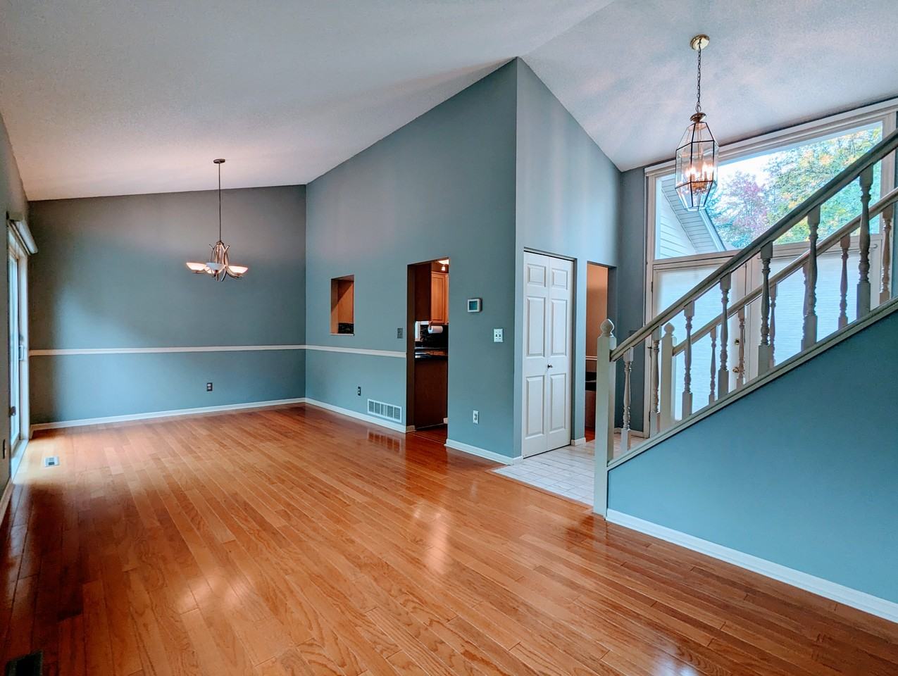 7971 Highpointe Ct - Photo 7 of 21